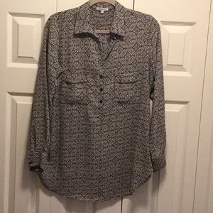 Pleione. Black & white blouse. Size M.